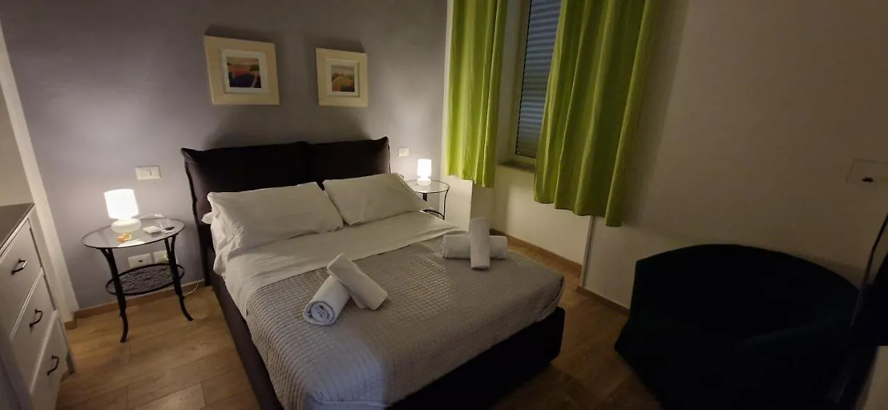 Apartment Studio Flat 381 Naples