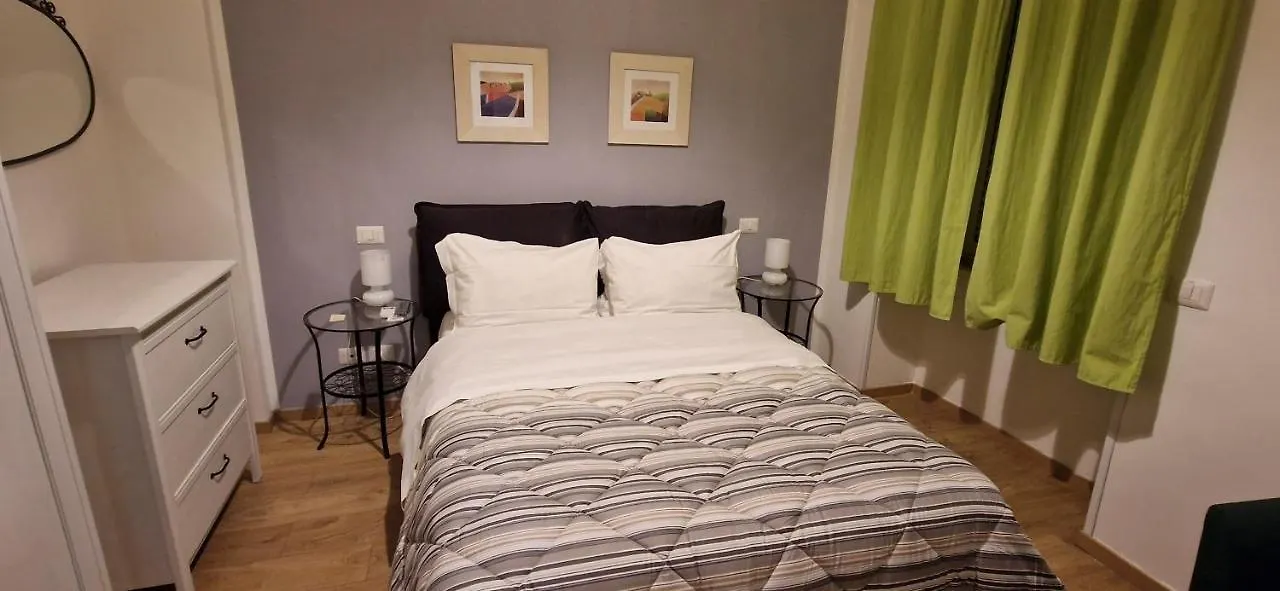 Studio Flat 381 Naples Italy