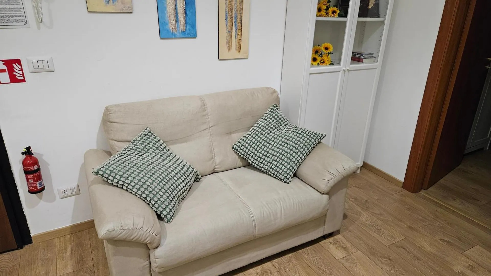 Apartment Studio Flat 381 Naples Italy